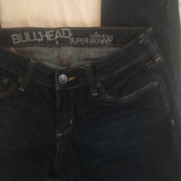 Women’s dark wash skinny’s 5 Long - Picture 3 of 4